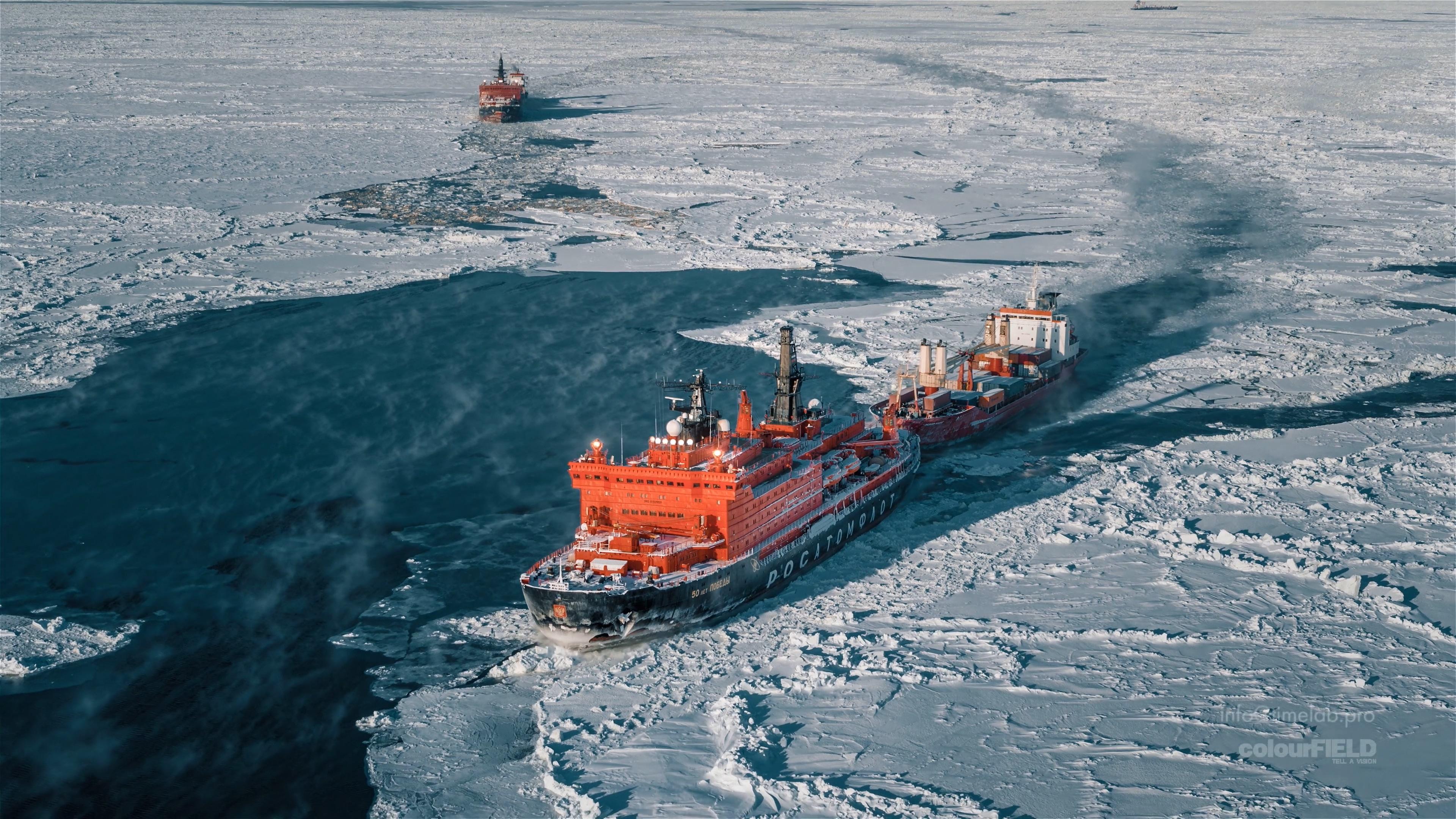 Более 20 судов столкнулись с проблемами из-за раннего льда на Севморпути